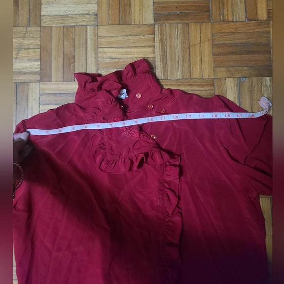 3/$35 Vintage High Neck Ruffle Blouse - Picture 4 of 4